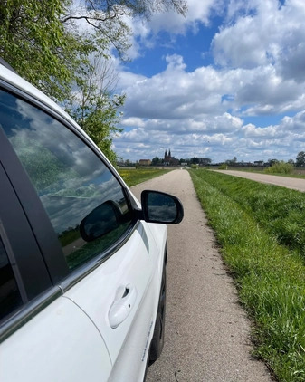 Jeep Cherokee cena 88900 przebieg: 46000, rok produkcji 2021 z Łapy małe 742